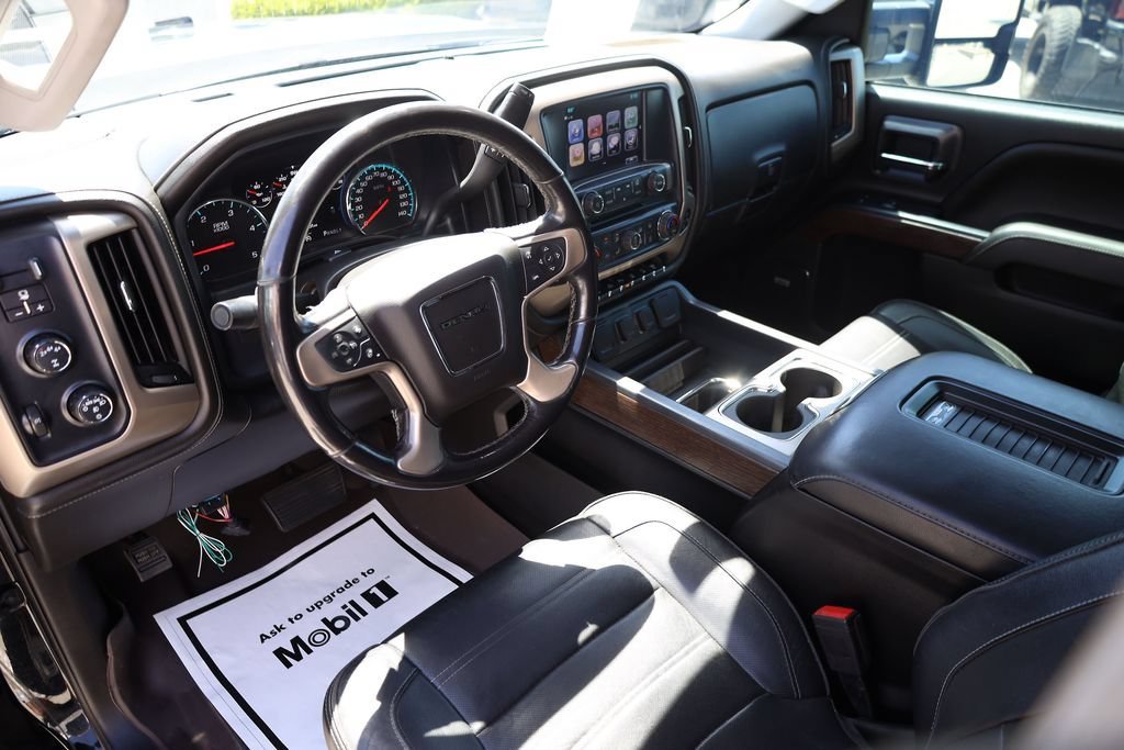 Used 2018 ONYX BLACK GMC Denali image 12