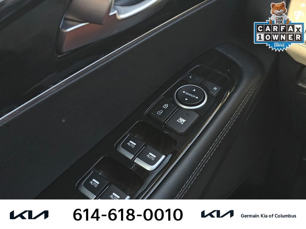 Used 2020 Red Kia LX image 25