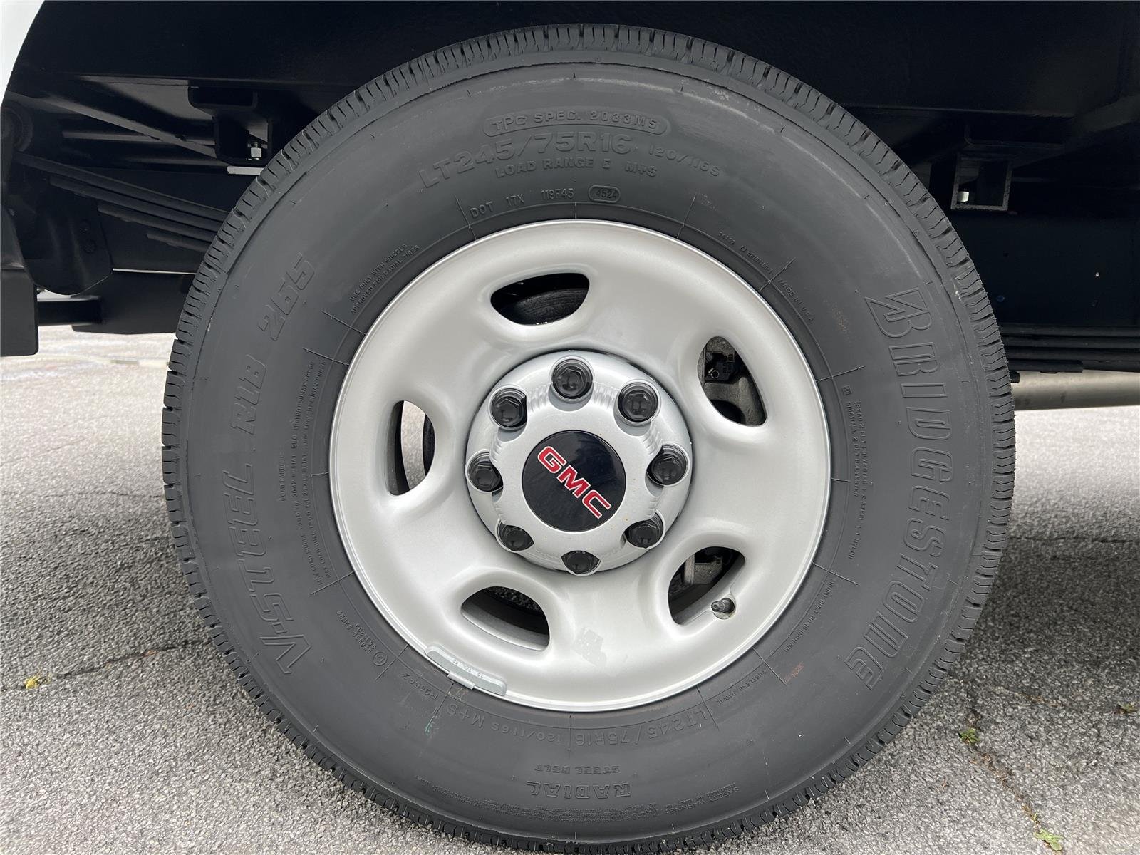 New 2025 Summit White GMC 1WT image 15