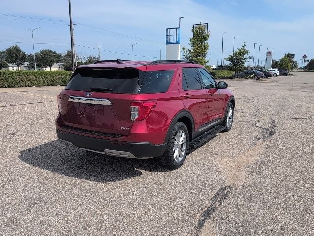 Used 2024 Red Metallic Ford XLT image 19