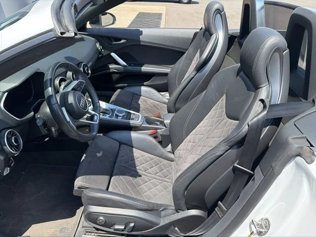 Used 2018 White Audi 2.0T Roadster image 4