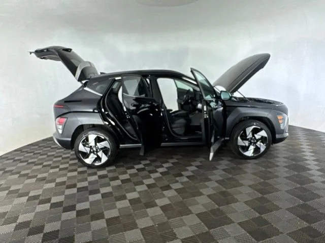 Used 2024 Black Hyundai Limited image 17