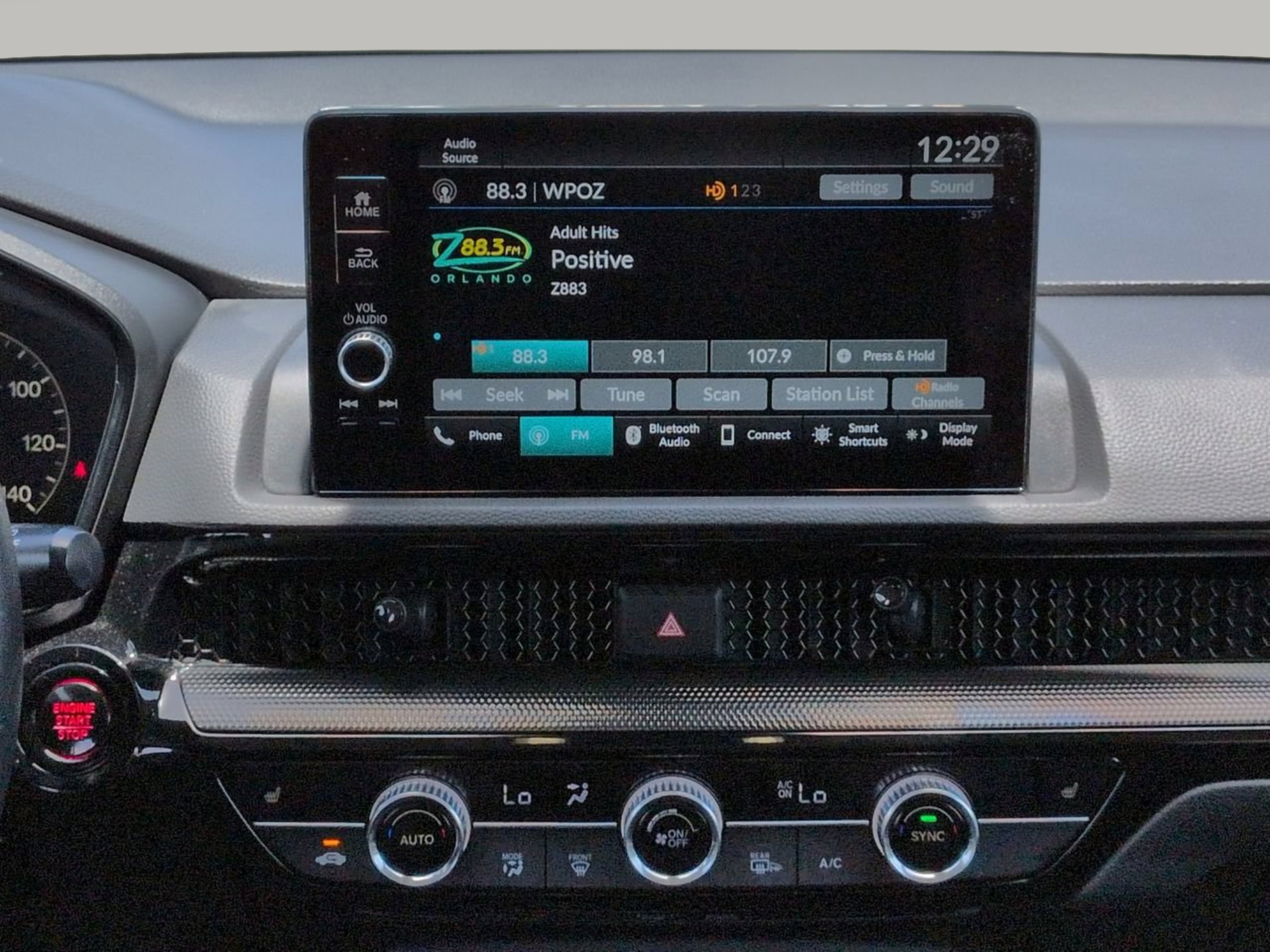 Used 2024 White Honda EX-L image 21