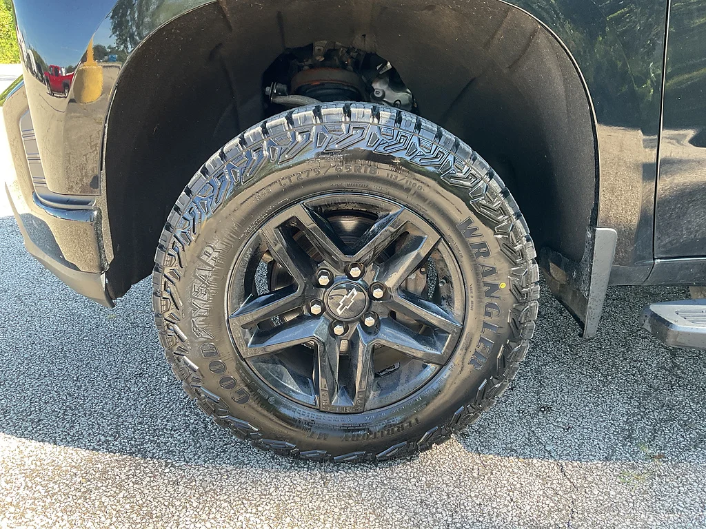 Used 2021 Black Chevrolet Custom Trail Boss image 14