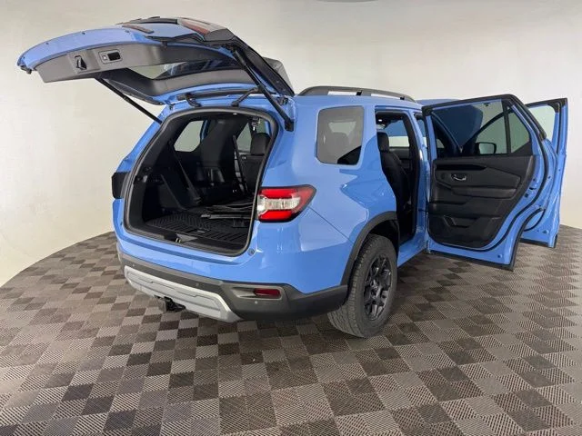 Used 2025 Blue Honda TrailSport image 15