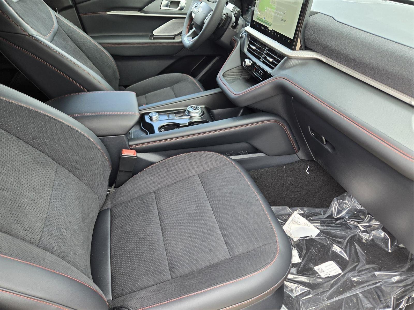 New 2026 Agate Black Metallic Ford ST image 9