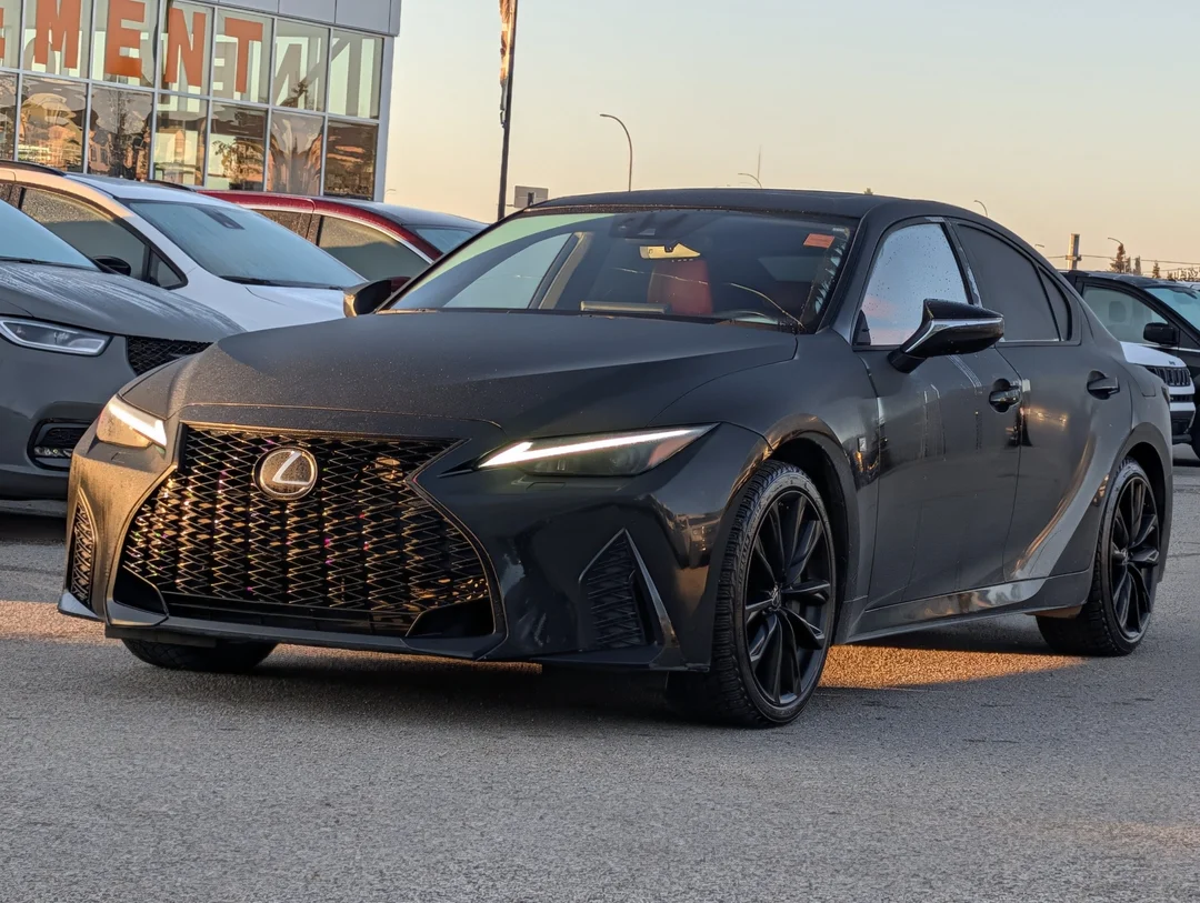 Used 2021  Lexus IS 300 - - AWD - 3.5L V-6 - Adaptive Cruise - Pre-Collision - Lane Keep Assist & More! image 4