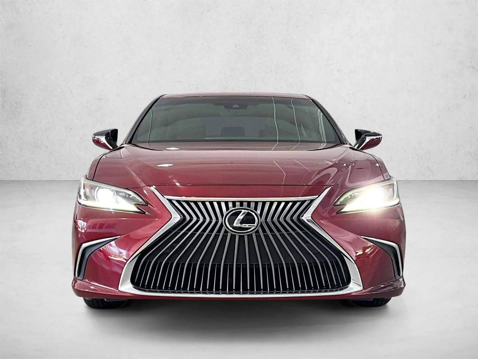 Used 2020 Matador Red Mica Lexus ES 350 image 3