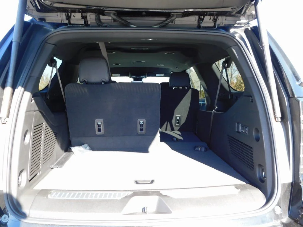 2025 Chevrolet Suburban High Country - Photo 28