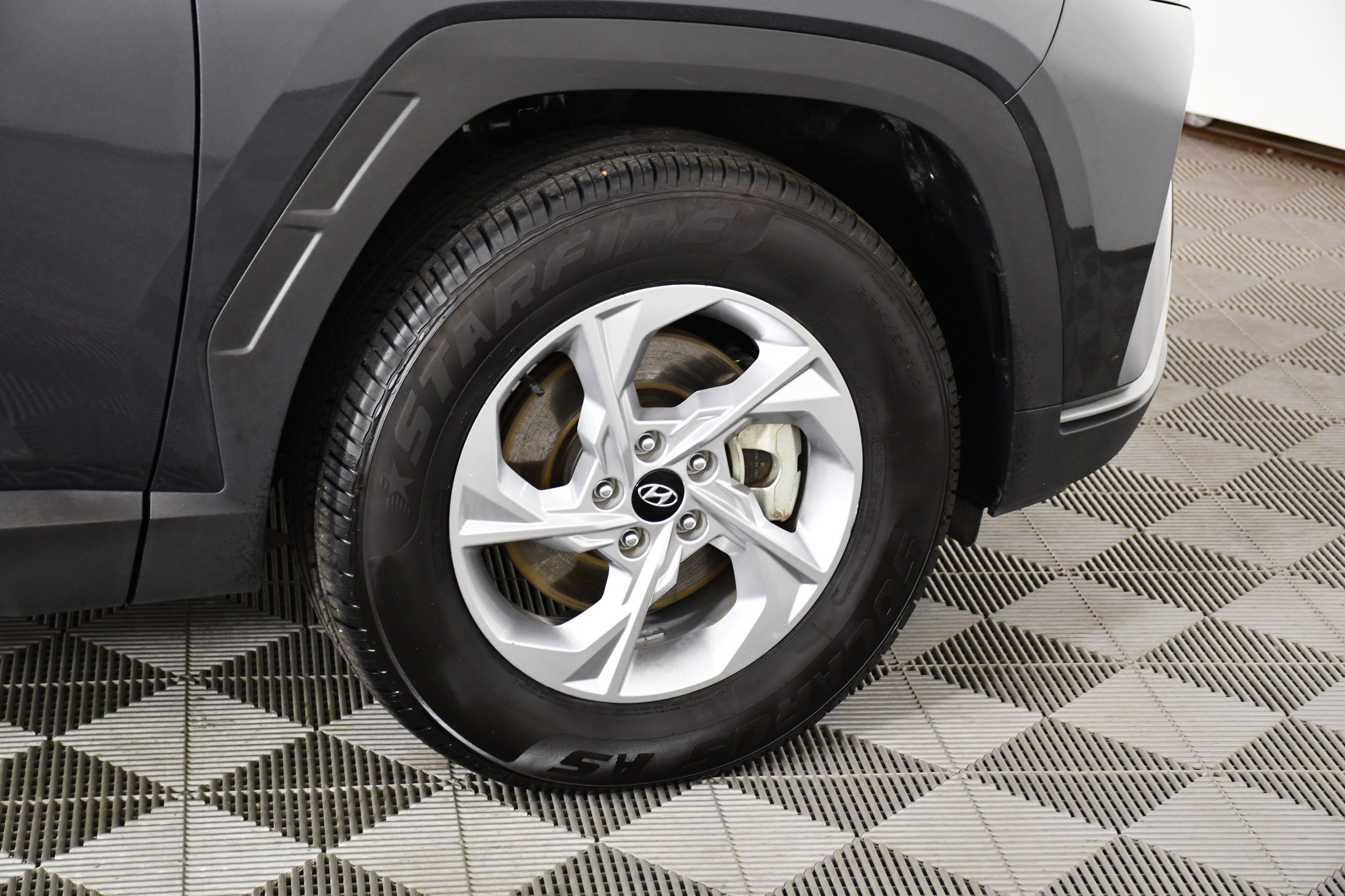 Used 2024 Dark Gray Metallic Hyundai SEL image 52
