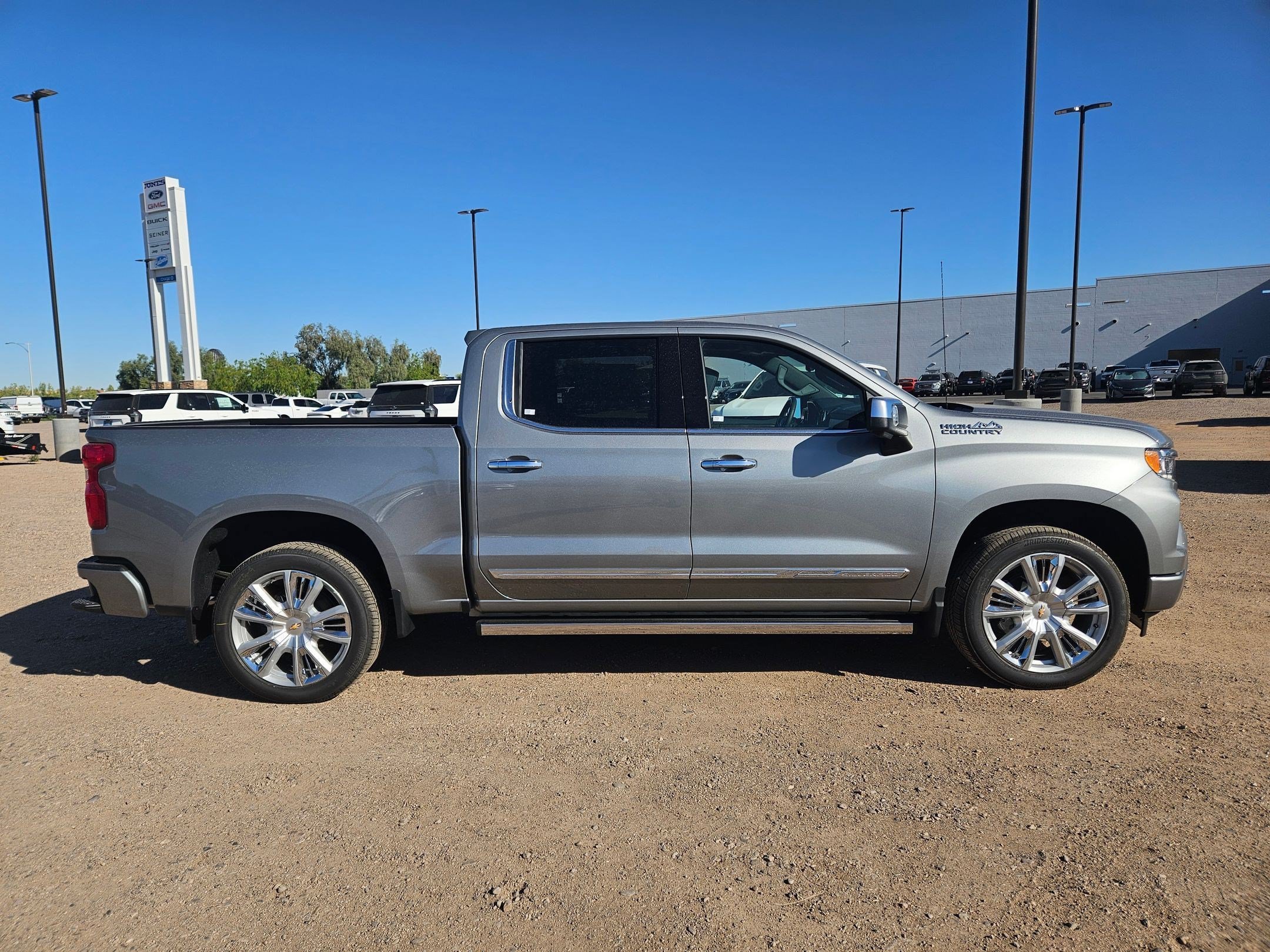 2026 Chevrolet Silverado 1500 High Country - Photo 10