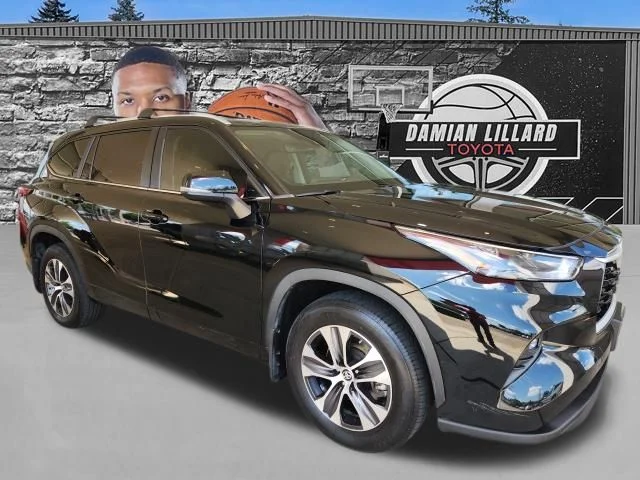 Used 2023 Black Toyota XLE image 1