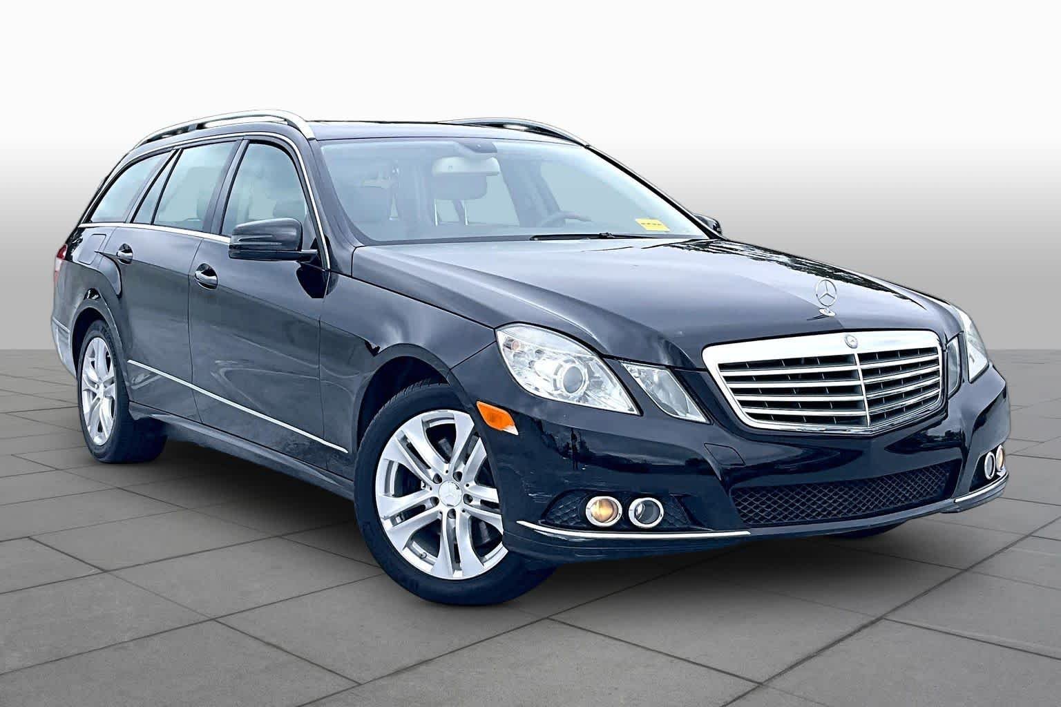 Used 2011 Obsidian Black Metallic Mercedes-Benz E 350 Luxury image 2