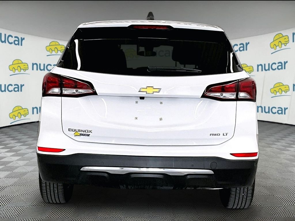 Used 2024 Summit White Chevrolet LT image 5