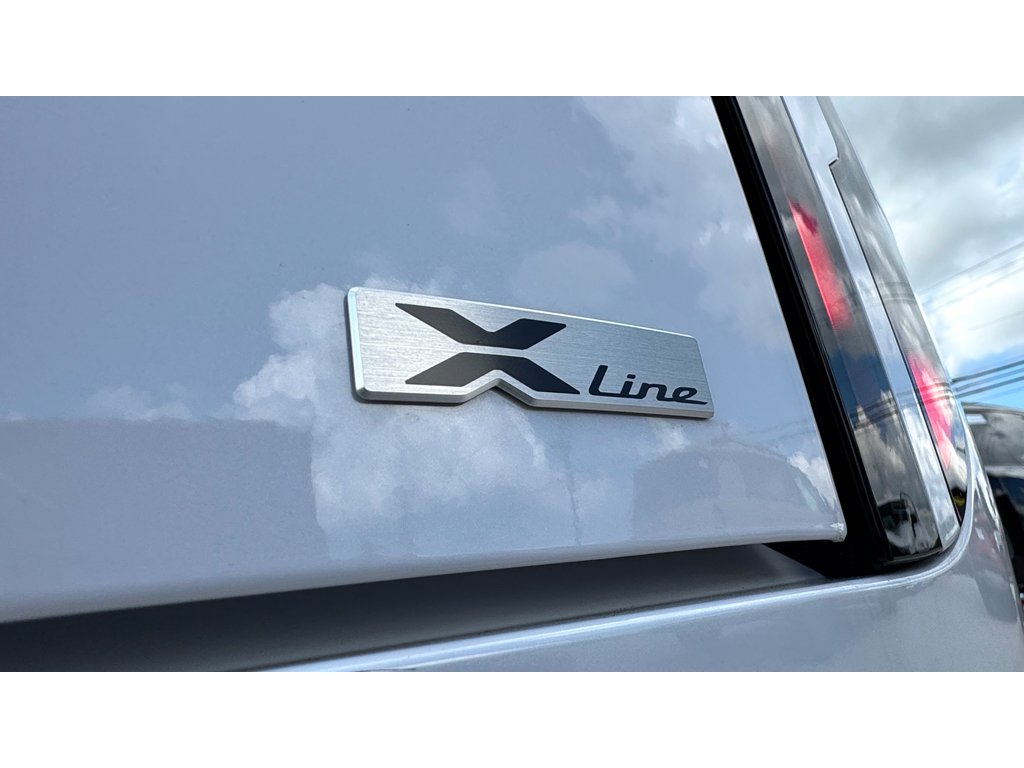 New 2027 Glacial White Pearl Kia X-Line EX image 7
