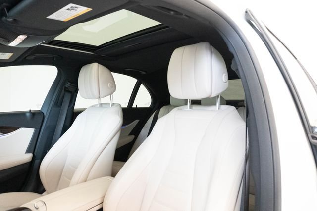 Used 2022 White Mercedes-Benz E 450 image 21