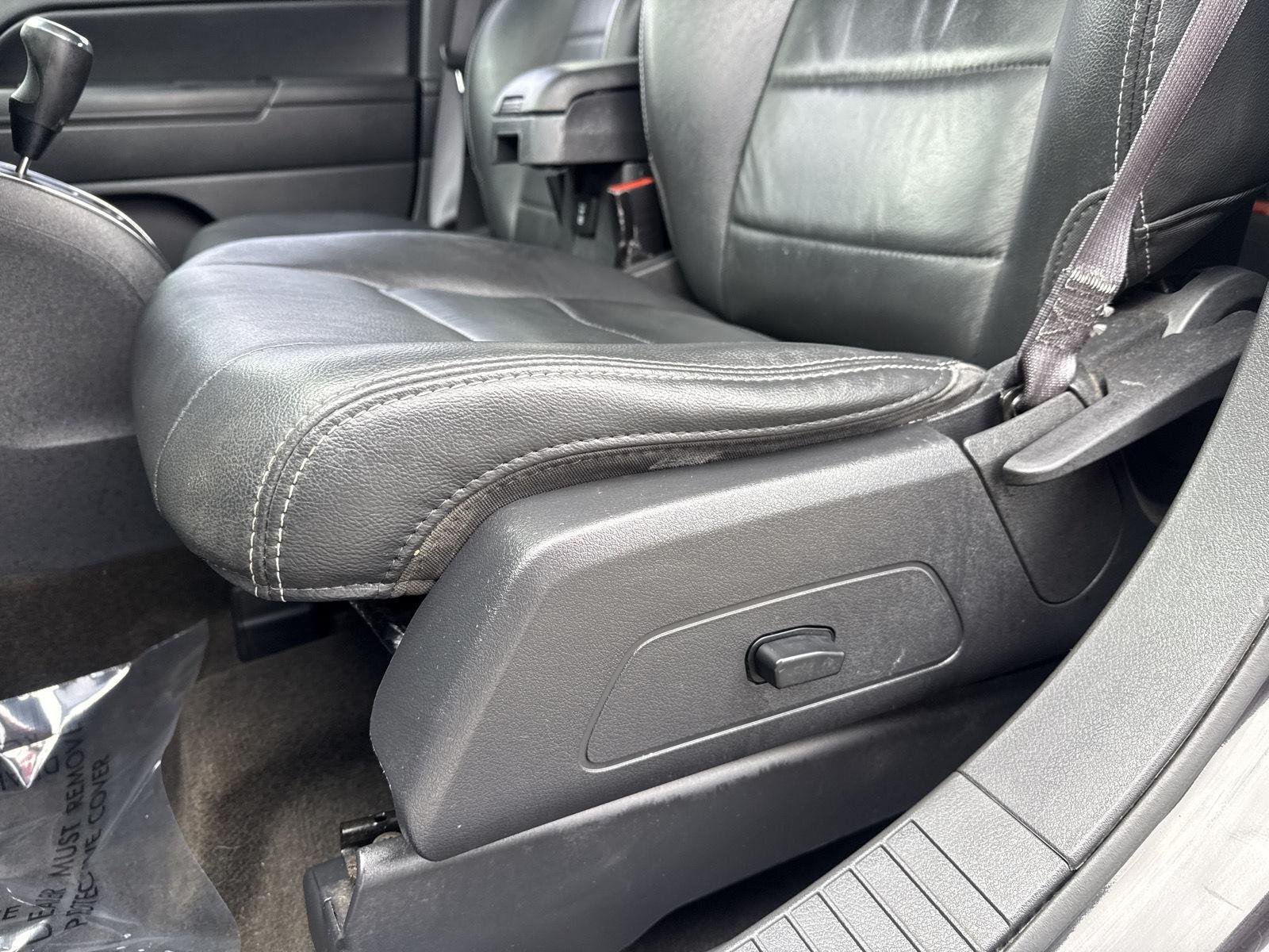 Used 2016 Black Clearcoat Jeep High Altitude Edition image 11