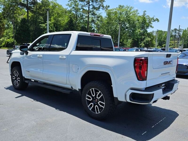 2024 GMC Sierra 1500 AT4 - Photo 9
