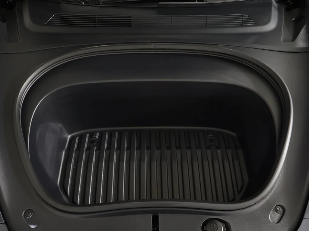 Used 2025 Stealth Gray Tesla Long Range image 20