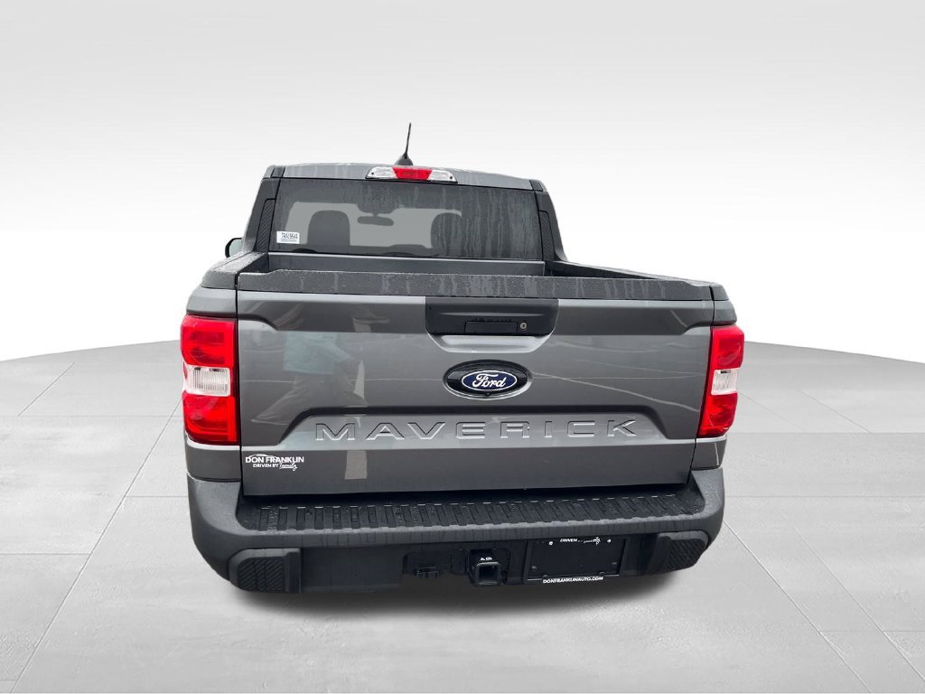 Used 2026 Gray Ford XLT image 4