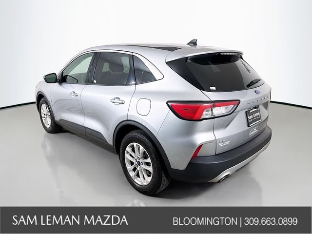 Used 2022 Silver Ford SE image 5