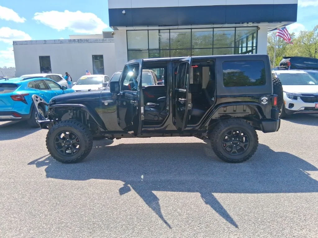 Used 2016 Black Jeep Unlimited Sport image 19