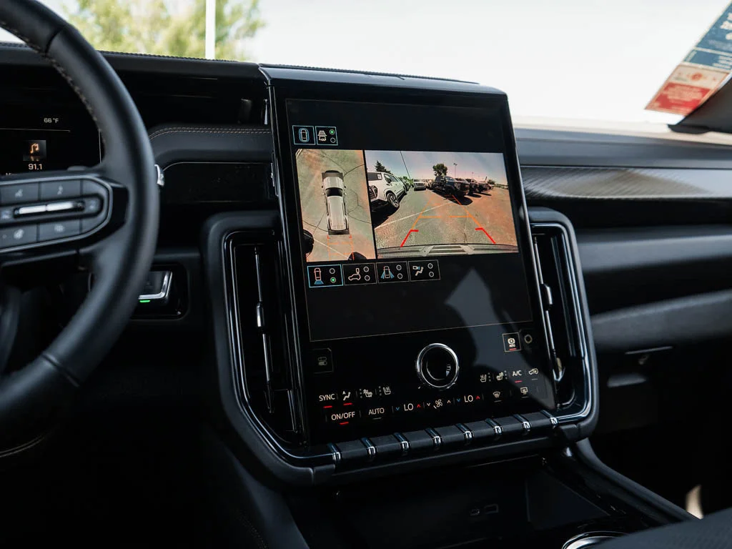 2026 GMC Yukon AT4 - Photo 26