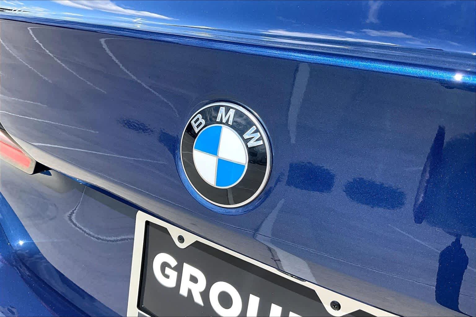 Used 2027 Phytonic Blue Metallic BMW 530i image 29