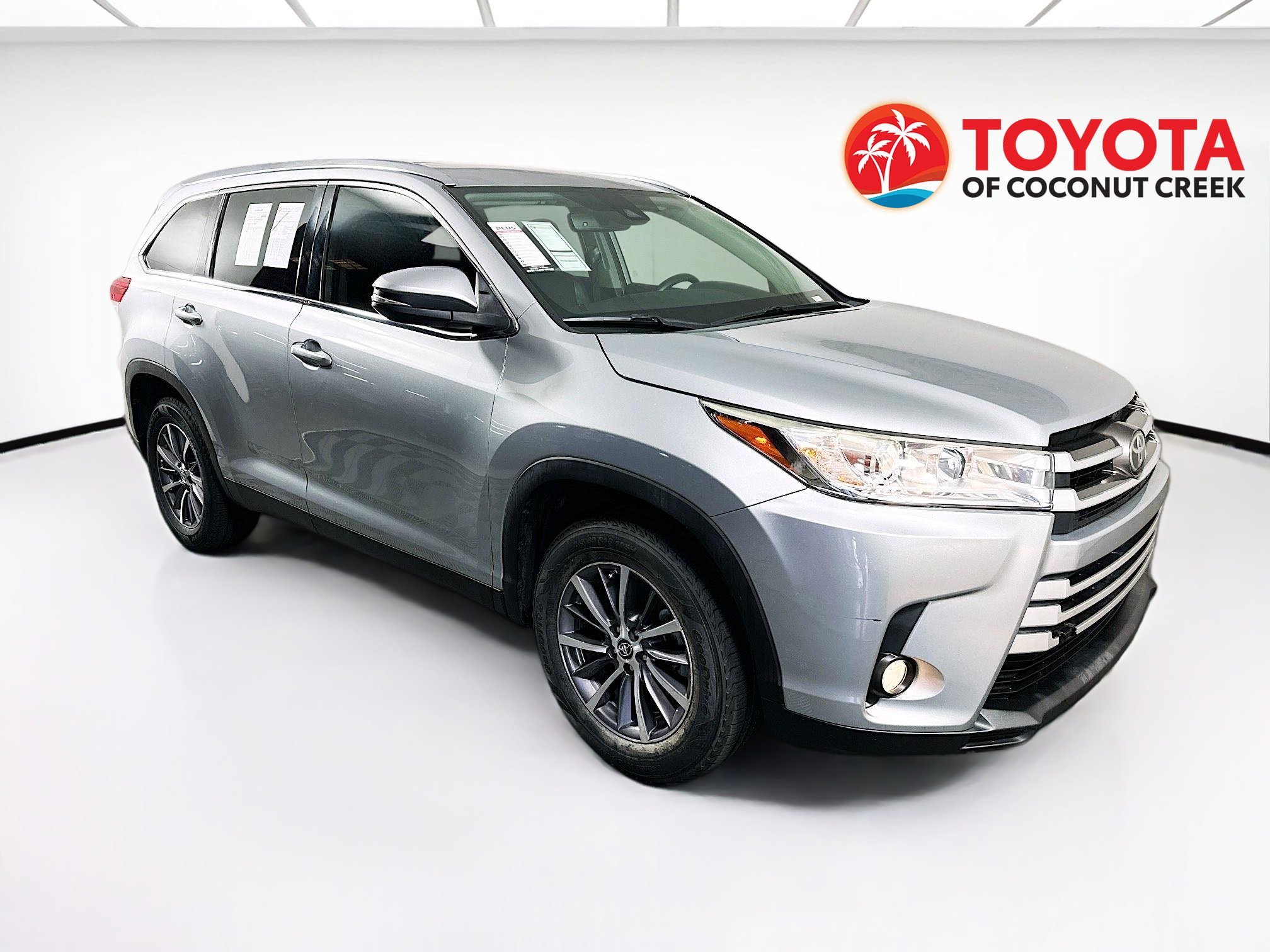 2019 Toyota Highlander thumbnail 3
