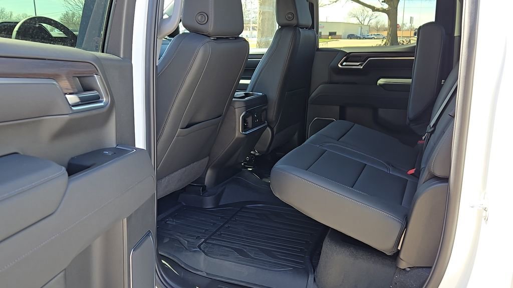 2026 GMC Sierra 1500 SLT - Photo 22