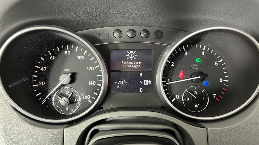 Used 2011  Mercedes-Benz ML 350 image 24