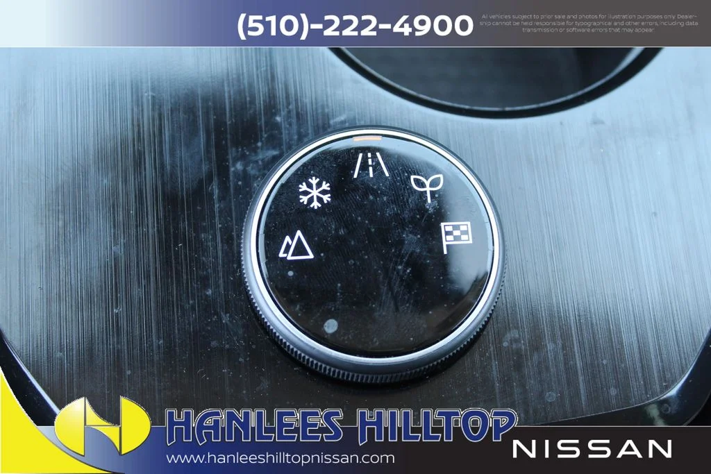 Used 2023 Gray Nissan SL image 21