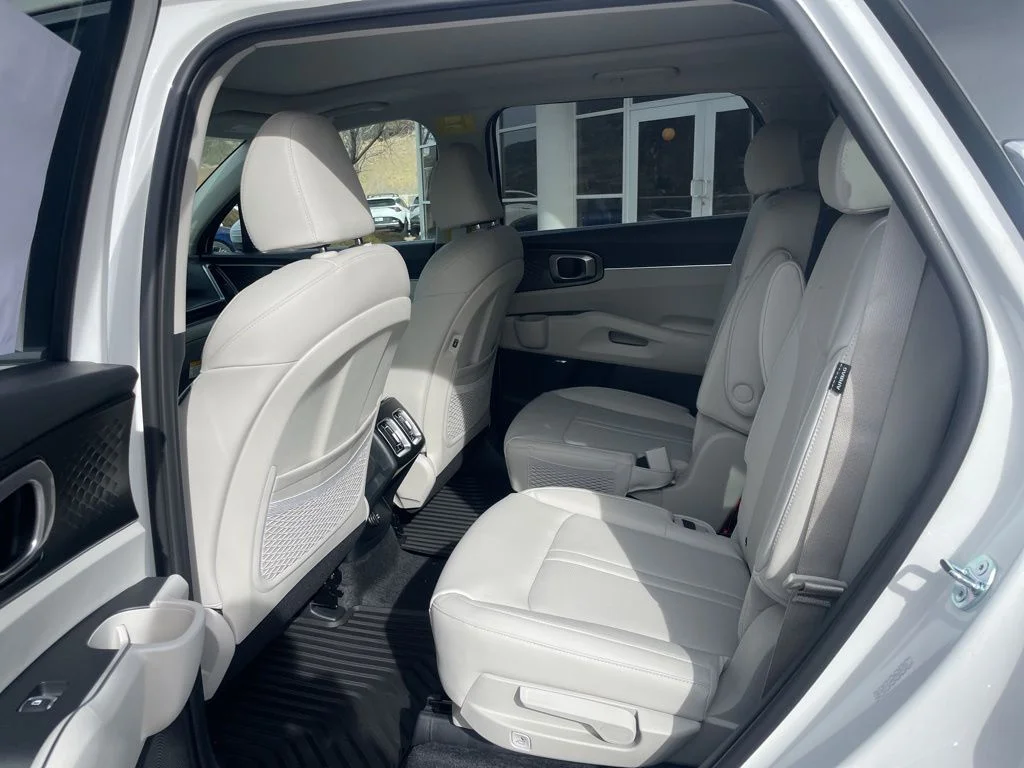 2026 Kia Sorento EX PHEV - Photo 8