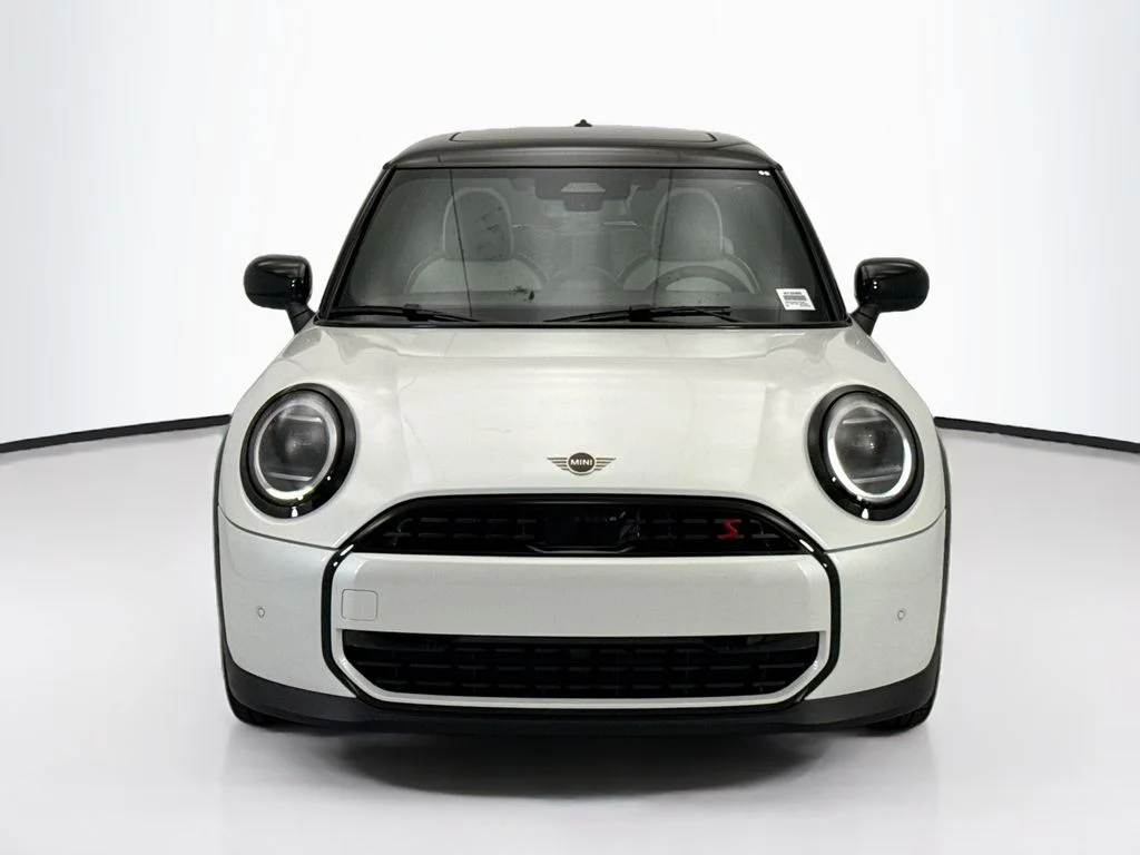New 2026 Nanuq White Metallic MINI Signature Plus image 2