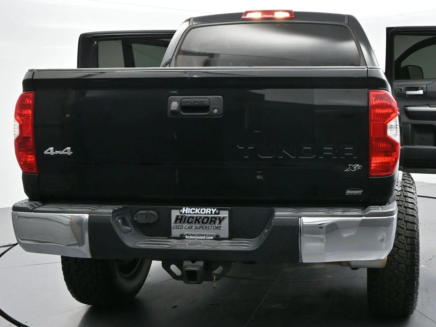 Used 2017 Black Toyota SR5 image 40