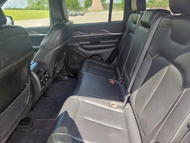 Used 2024 Silver Jeep Limited image 25