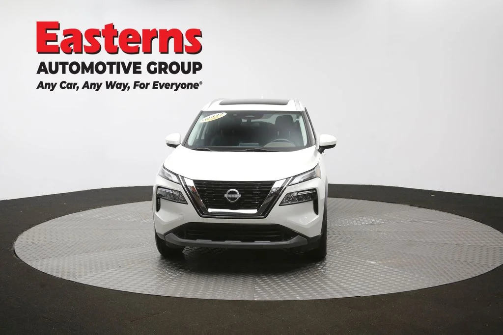 Used 2023 White Nissan SV image 53