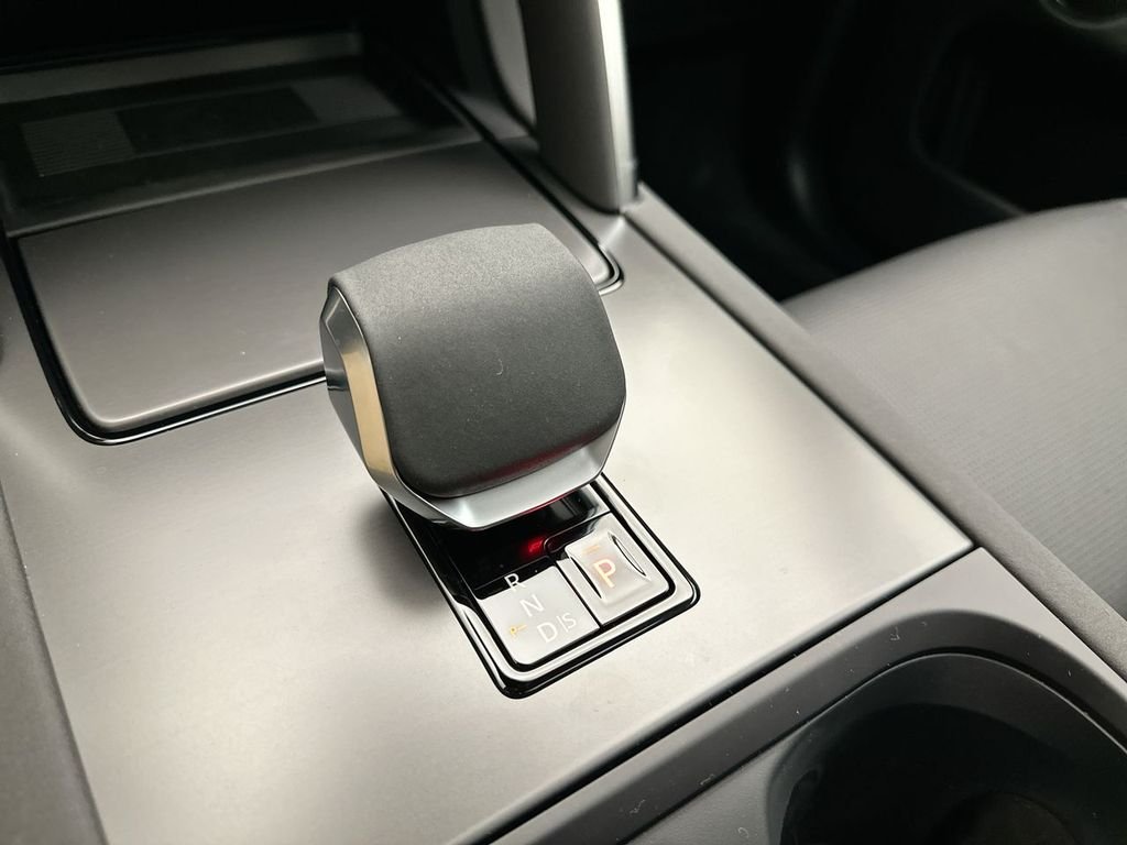 Used 2025 Santorini Black Metallic Land Rover S image 10