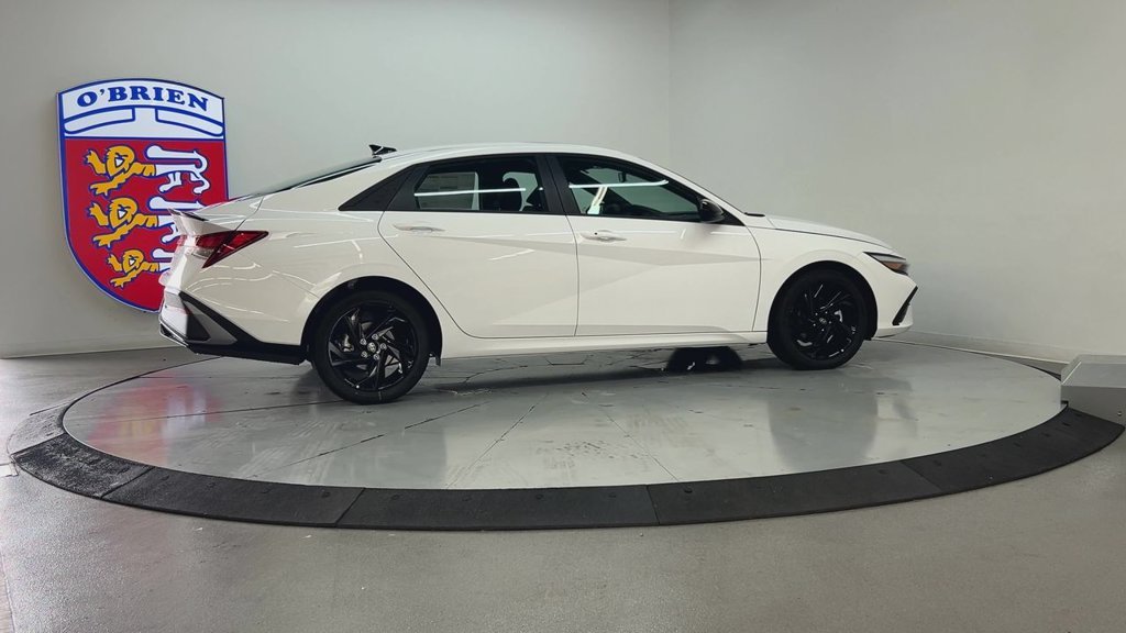 Used 2026 White Hyundai SEL Sport image 7