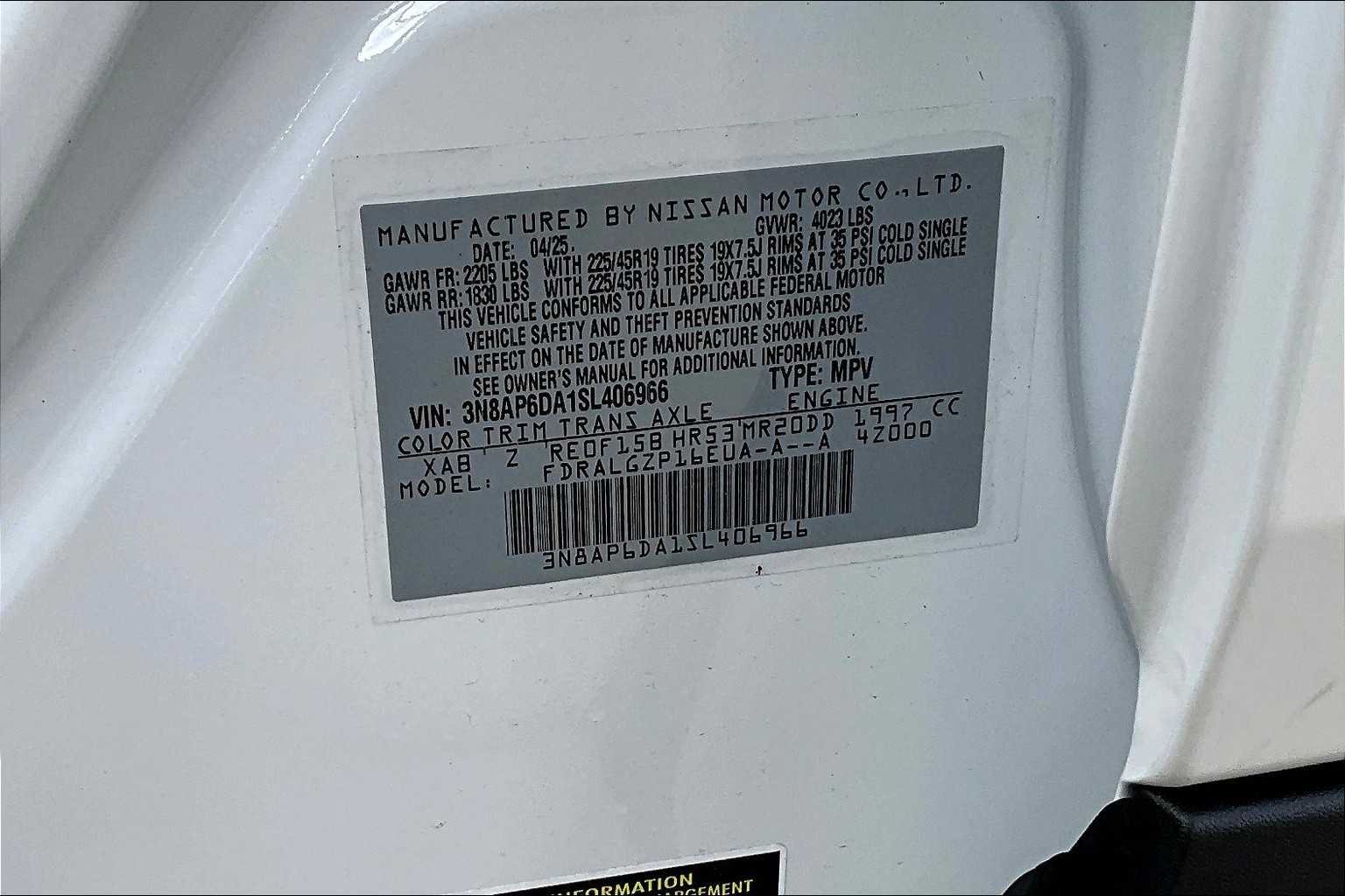 2025 Nissan Kicks SR - Photo 17