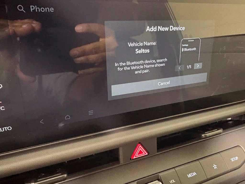 New 2027 Pale Gray Kia X-Line S image 30