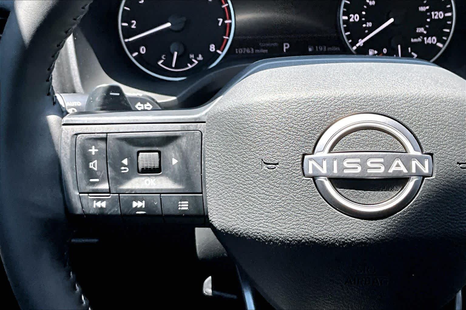 Used 2025 Super Black Nissan SV image 22