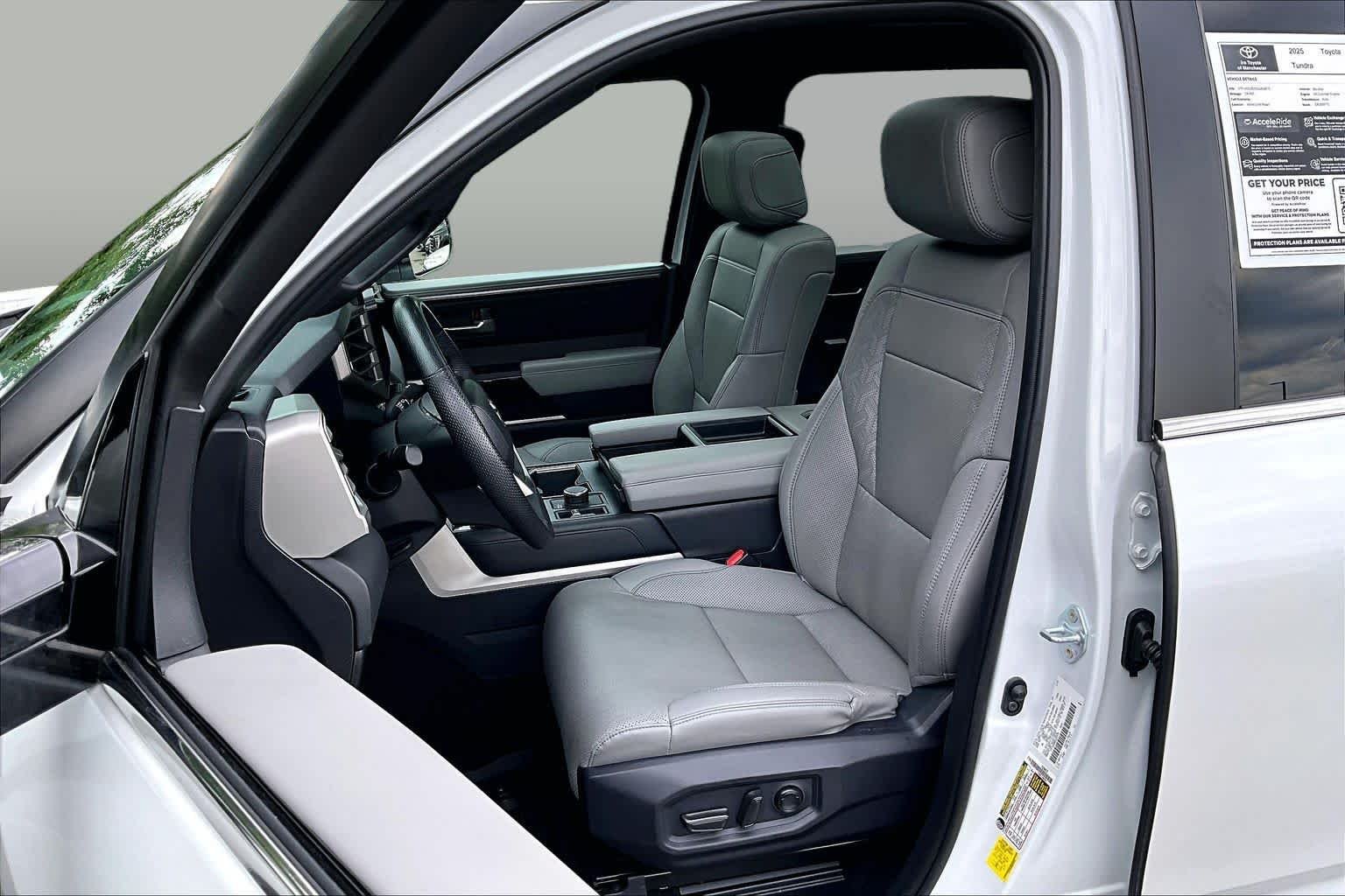 Used 2025 Wind Chill Pearl Toyota Limited image 9