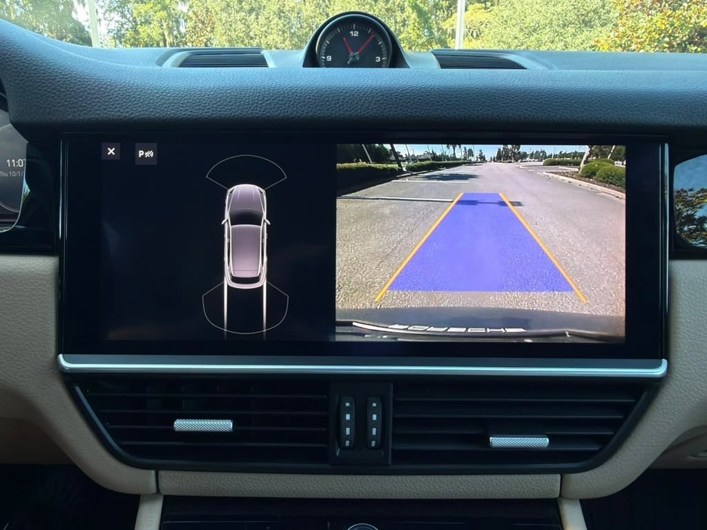 Used 2020 Blue Porsche  image 11