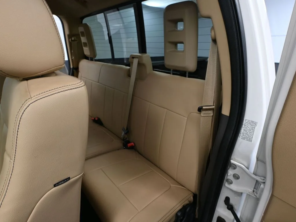 Used 2015 White Ford Lariat image 30