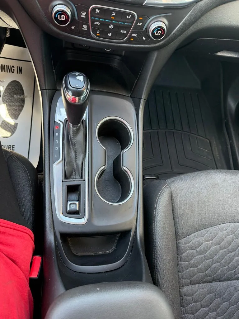 Used 2018 Beige Chevrolet LT image 18