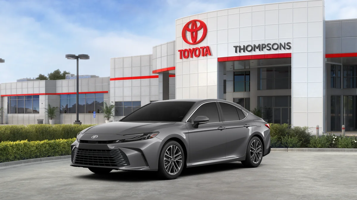 2026 Toyota Camry XLE - Photo 22