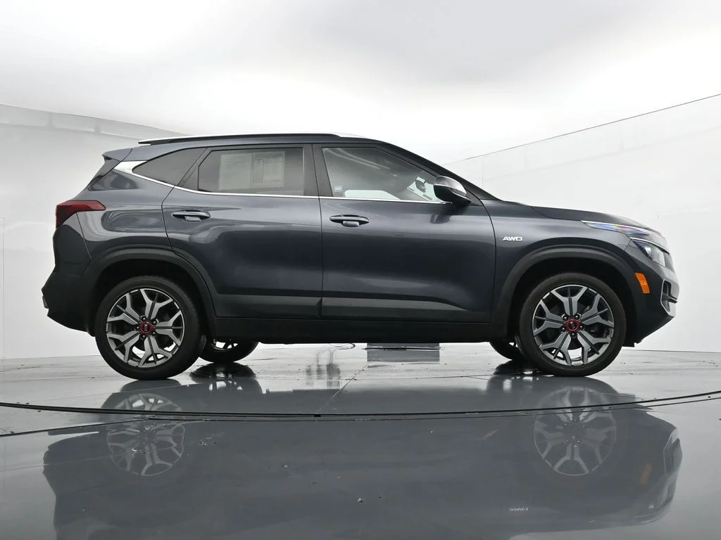 Used 2021 Gray Kia S image 42
