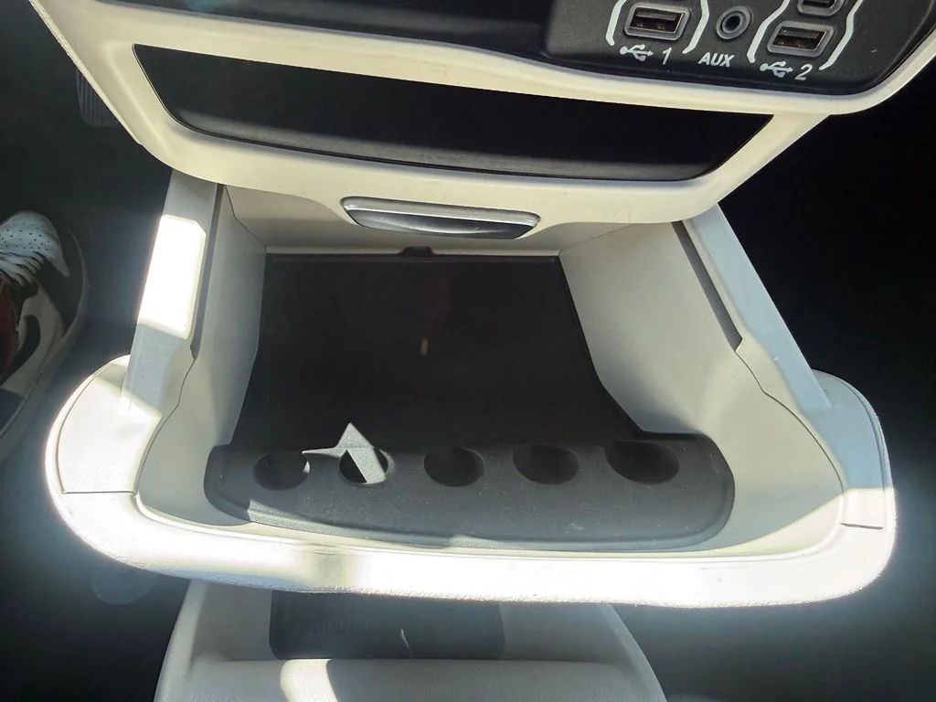 Used 2023 White Chrysler LX image 23