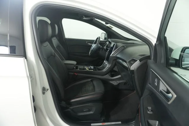 Used 2022 Star White Ford ST Line image 29